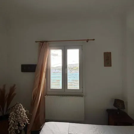 Apartment Cityscape Terrance Vari (Syros)
